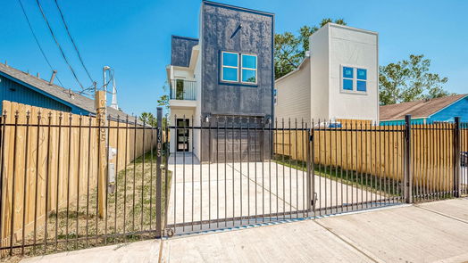 Houston 2-story, 3-bed 7305 WKnoll ST Street-idx