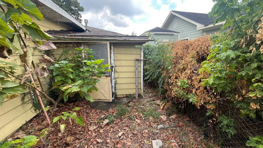 Houston 1-story, 3-bed 209 N Carolina Street-idx