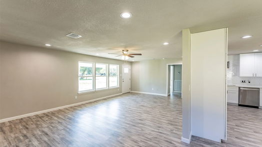 Houston 1-story, 3-bed 1730 Chazen Drive-idx