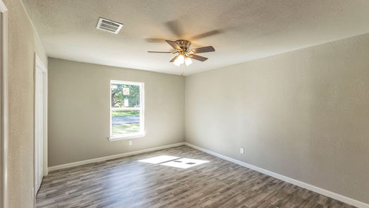 Houston 1-story, 3-bed 1730 Chazen Drive-idx