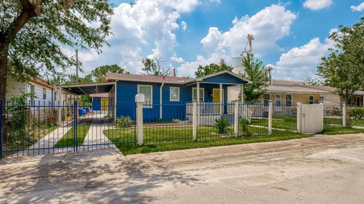 Houston 1-story, 3-bed 10110 Munn Street-idx