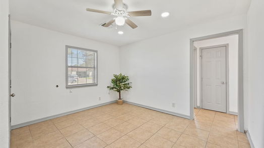 Houston 1-story, 4-bed 8766 Othello Street-idx