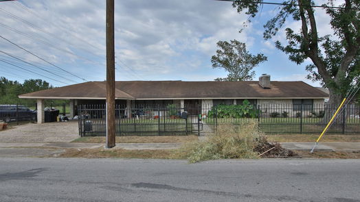 Houston 1-story, 4-bed 1718 Fidelity Street-idx