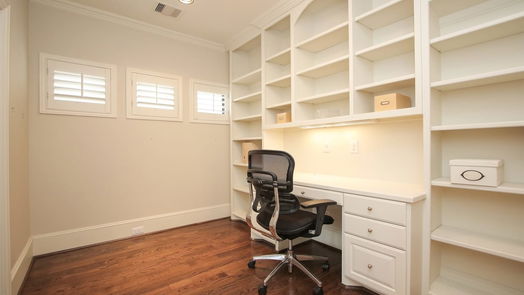 Houston 2-story, 4-bed 2036 Addison Road-idx