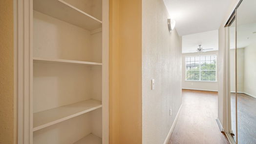 Houston null-story, 1-bed 7575 Kirby Drive 1207-idx