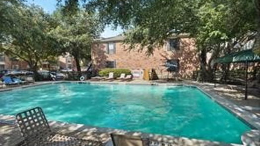 Houston 1-story, 2-bed 2255 Braeswood Park Drive 262-idx