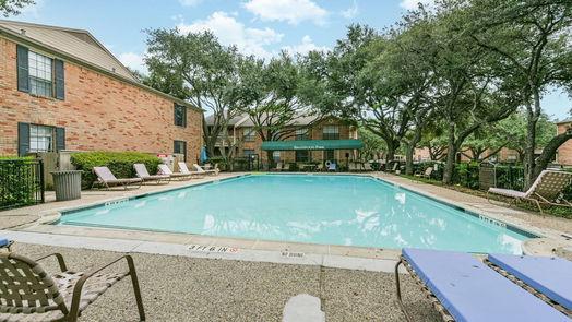 Houston 1-story, 2-bed 2255 Braeswood Park Drive 262-idx