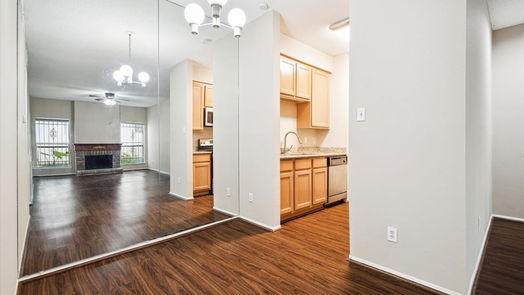 Houston 1-story, 1-bed 7900 N Stadium Drive 121-idx