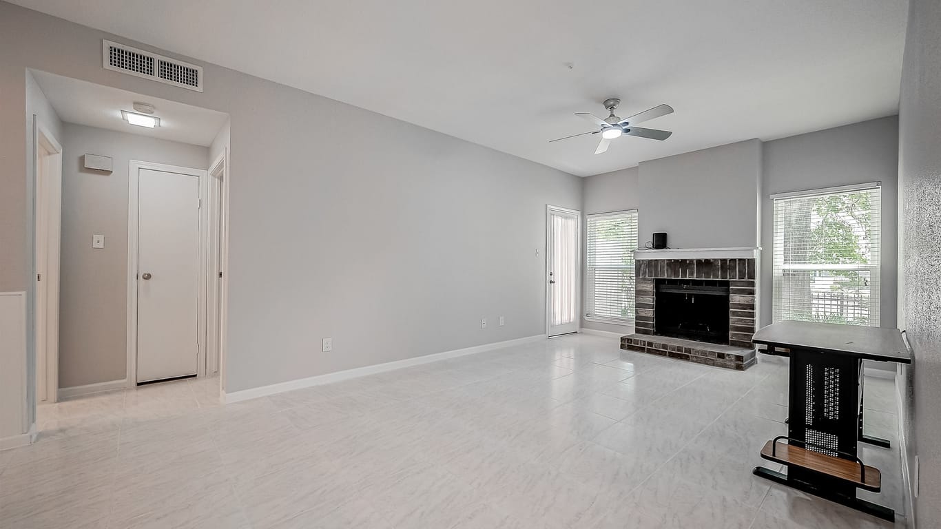 Houston 1-story, 1-bed 7950 N Stadium Drive 177-idx