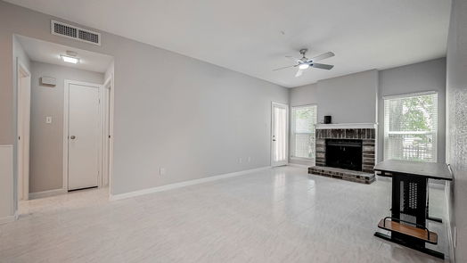 Houston 1-story, 1-bed 7950 N Stadium Drive 177-idx