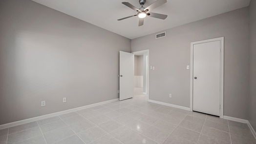 Houston 1-story, 1-bed 7950 N Stadium Drive 177-idx