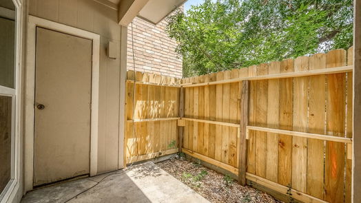 Houston 1-story, 1-bed 7950 N Stadium Drive 177-idx