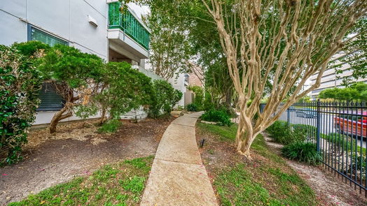 Houston 1-story, 1-bed 7950 N Stadium Drive 177-idx