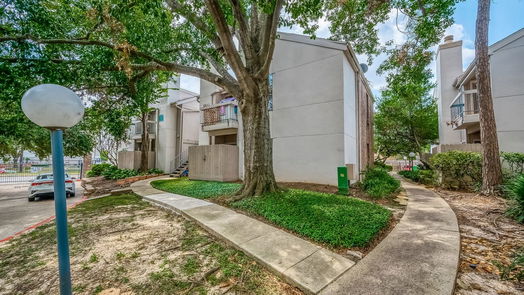 Houston 1-story, 1-bed 7950 N Stadium Drive 177-idx