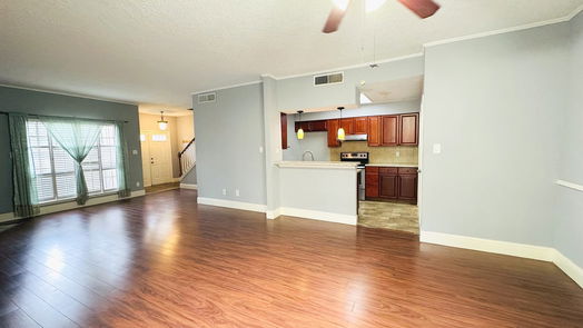 Houston 2-story, 3-bed 7350 Kirby Drive 33-idx