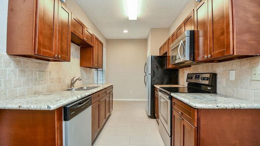 Houston 1-story, 1-bed 2255 Braeswood Park Drive 168-idx