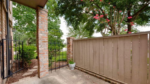 Houston 1-story, 2-bed 2400 N Braeswood Boulevard 106-idx