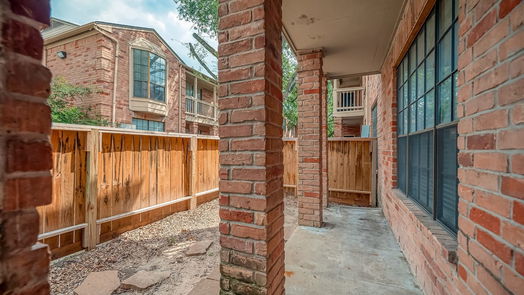 Houston null-story, 2-bed 2255 Braeswood Park Drive 243-idx
