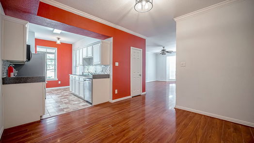 Houston 1-story, 2-bed 2255 Braeswood Park Drive 243-idx