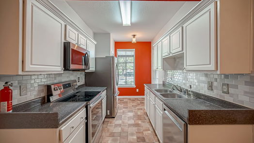 Houston null-story, 2-bed 2255 Braeswood Park Drive 243-idx