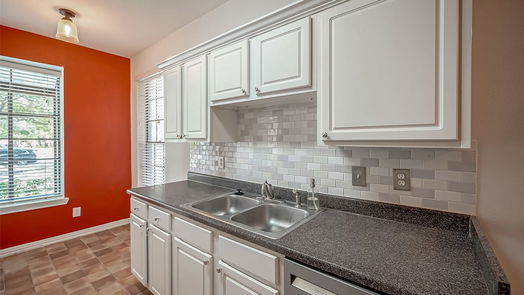 Houston null-story, 2-bed 2255 Braeswood Park Drive 243-idx