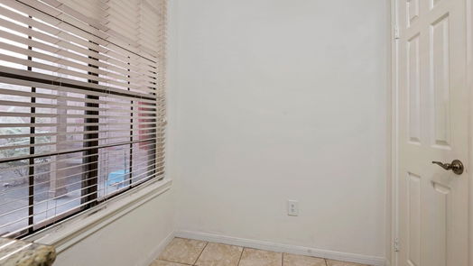 Houston 1-story, 2-bed 2255 Braeswood Park Drive 117-idx