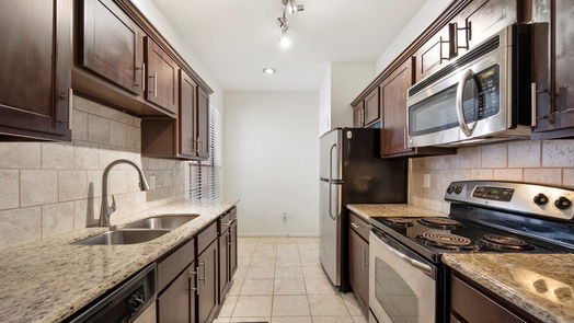 Houston 1-story, 1-bed 2255 Braeswood Park Drive 184-idx