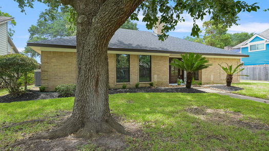 Houston 1-story, 5-bed 8811 Tavistock Drive-idx