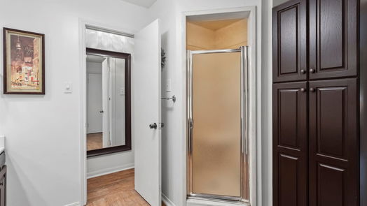 Houston null-story, 4-bed 11902 N Petersham Drive-idx