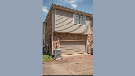 Houston 2-story, 3-bed 8888 Benning Drive 313-idx