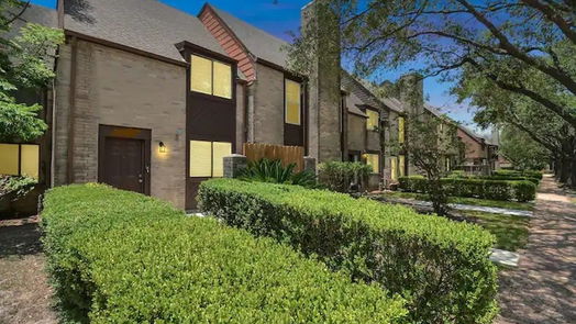 Houston 2-story, 2-bed 15613 Weldon Drive-idx