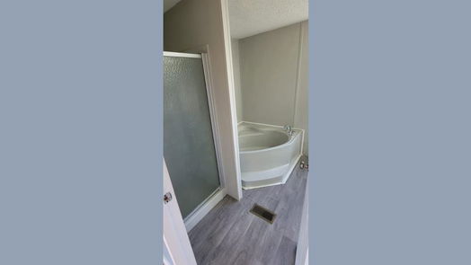 Houston null-story, 3-bed 1403 Old Greens Road-idx