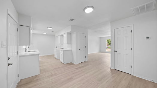 Houston 1-story, 3-bed 5610 Ricky Street-idx