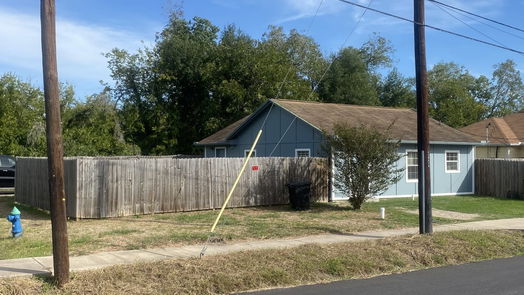 Houston 1-story, 3-bed 9305 Coffee Street-idx