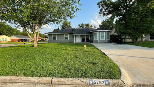 Houston 1-story, 4-bed 5762 Lakefield Drive-idx