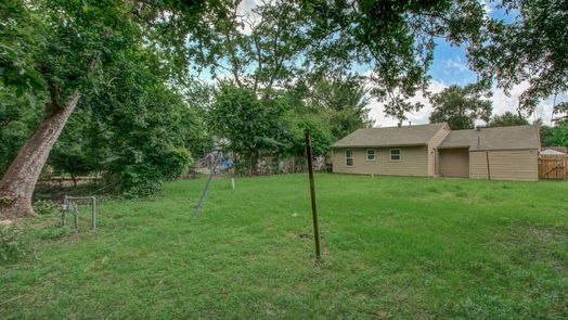 Houston 1-story, 3-bed 5839 Southurst Street-idx