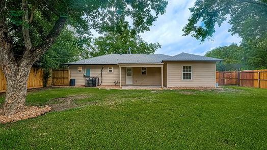 Houston 1-story, 4-bed 5703 Belmark Street-idx