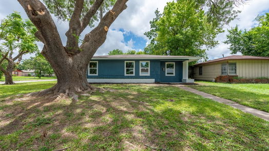 Houston 1-story, 3-bed 5638 Simsdale Street-idx