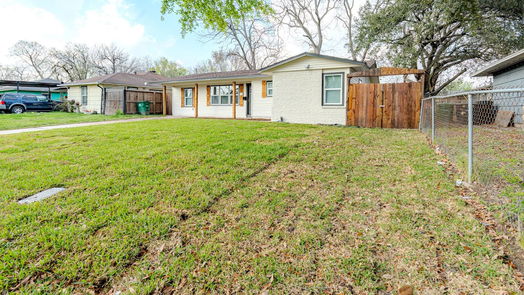 Houston 1-story, 4-bed 5663 Belmark Street-idx