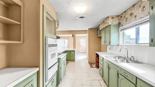 Houston 1-story, 3-bed 4843 Bricker Street-idx