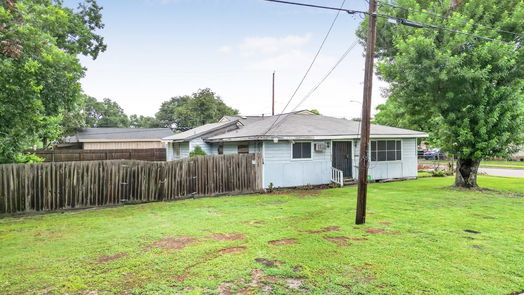 Houston 1-story, 3-bed 4843 Bricker Street-idx