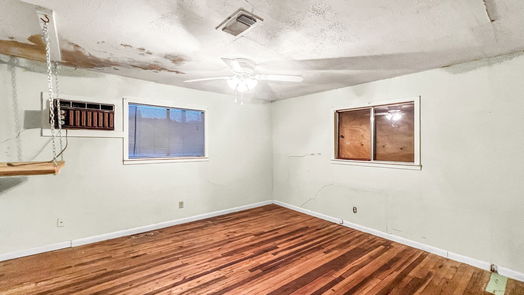 Houston 1-story, 3-bed 4843 Bricker Street-idx