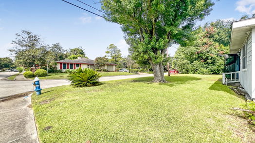 Houston 1-story, 3-bed 4843 Bricker Street-idx