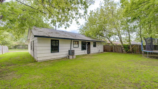 Houston 1-story, 3-bed 9215 Vinearbor Street-idx