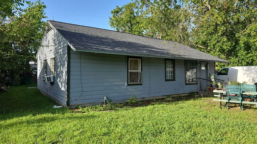 Houston 1-story, 5-bed 5930 Southtown Street-idx