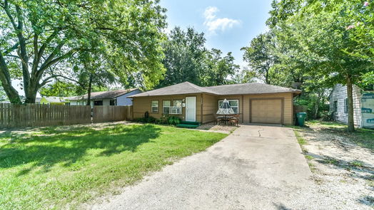 Houston 1-story, 2-bed 5946 Southtown Street-idx