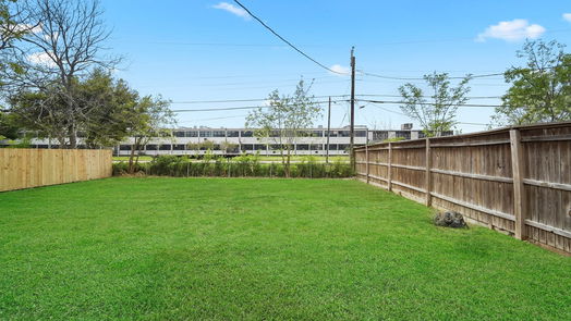 Houston 1-story, 4-bed 5346 Pershing Street-idx