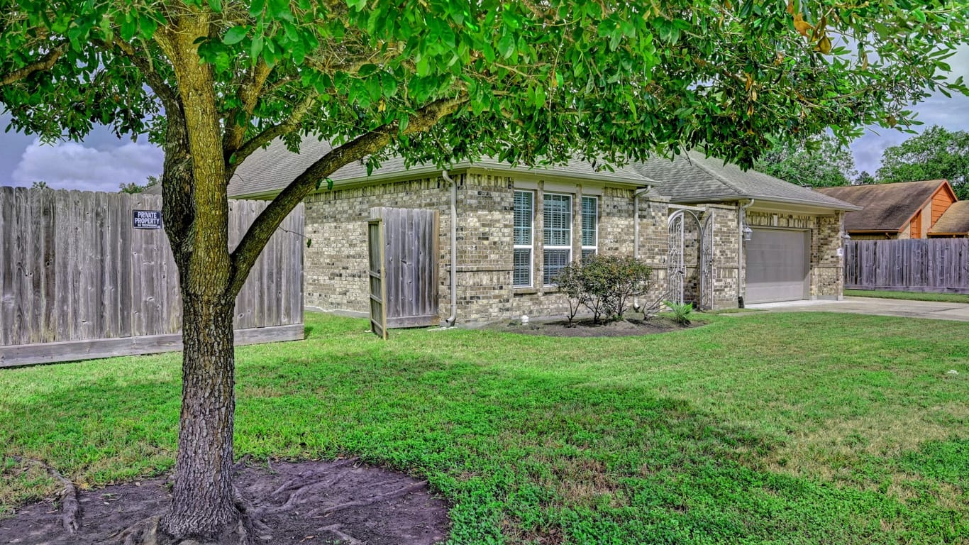 Houston null-story, 3-bed 5013 Briscoe-idx