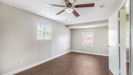 Houston 1-story, 3-bed 5330 Pershing Street-idx