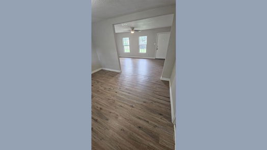 Houston 1-story, 3-bed 7927 Belgard Street-idx